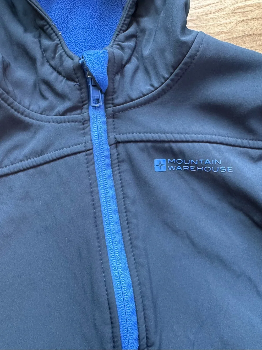 Mountain Hardware Exodus Kids softshell Fleece Boys size 5-6 Navy Blue